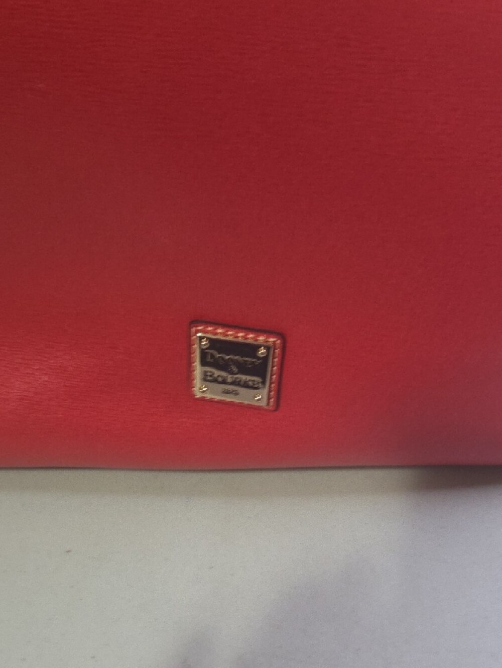 Dooney And Bourke Leather Tote Bag - Classic Everyday Shoulder Tote - Picture 3 of 12